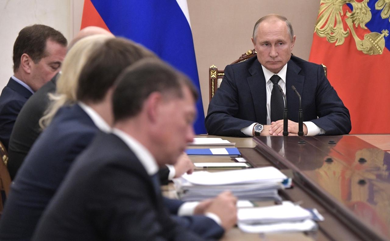 Путин назначил россиянам новые выплаты: кому и сколько