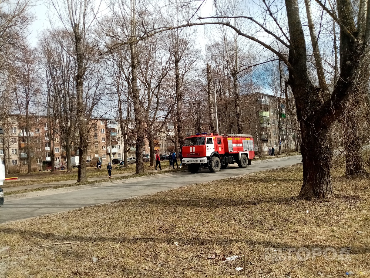Зарплаты станут выше: ярославские пожарные начнут получать больше