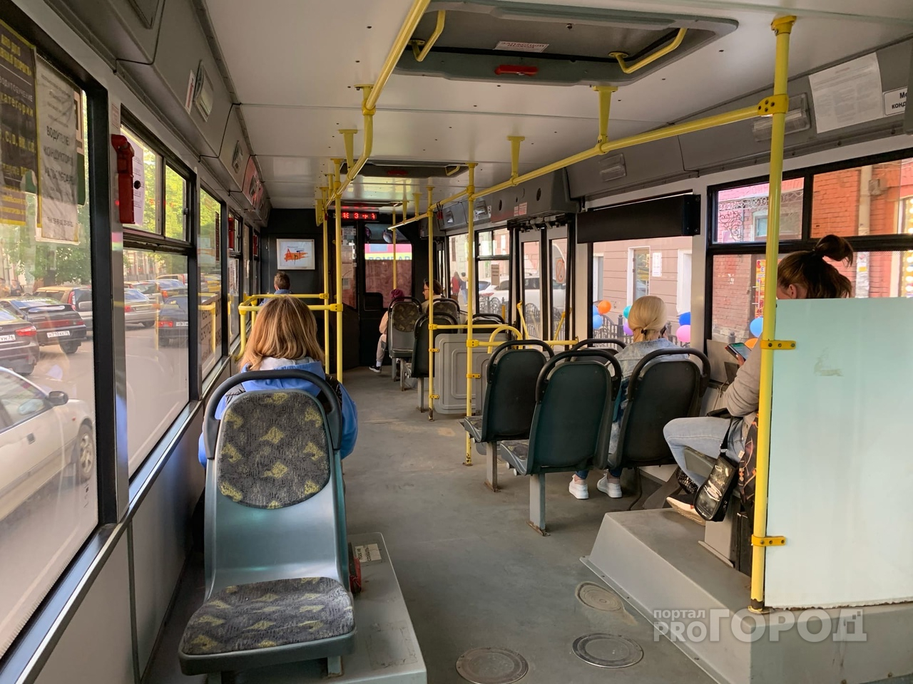 Автобусы глохнут, ломаются, опаздывают: жители какого района больше всего пострадали от транспортной реформы
