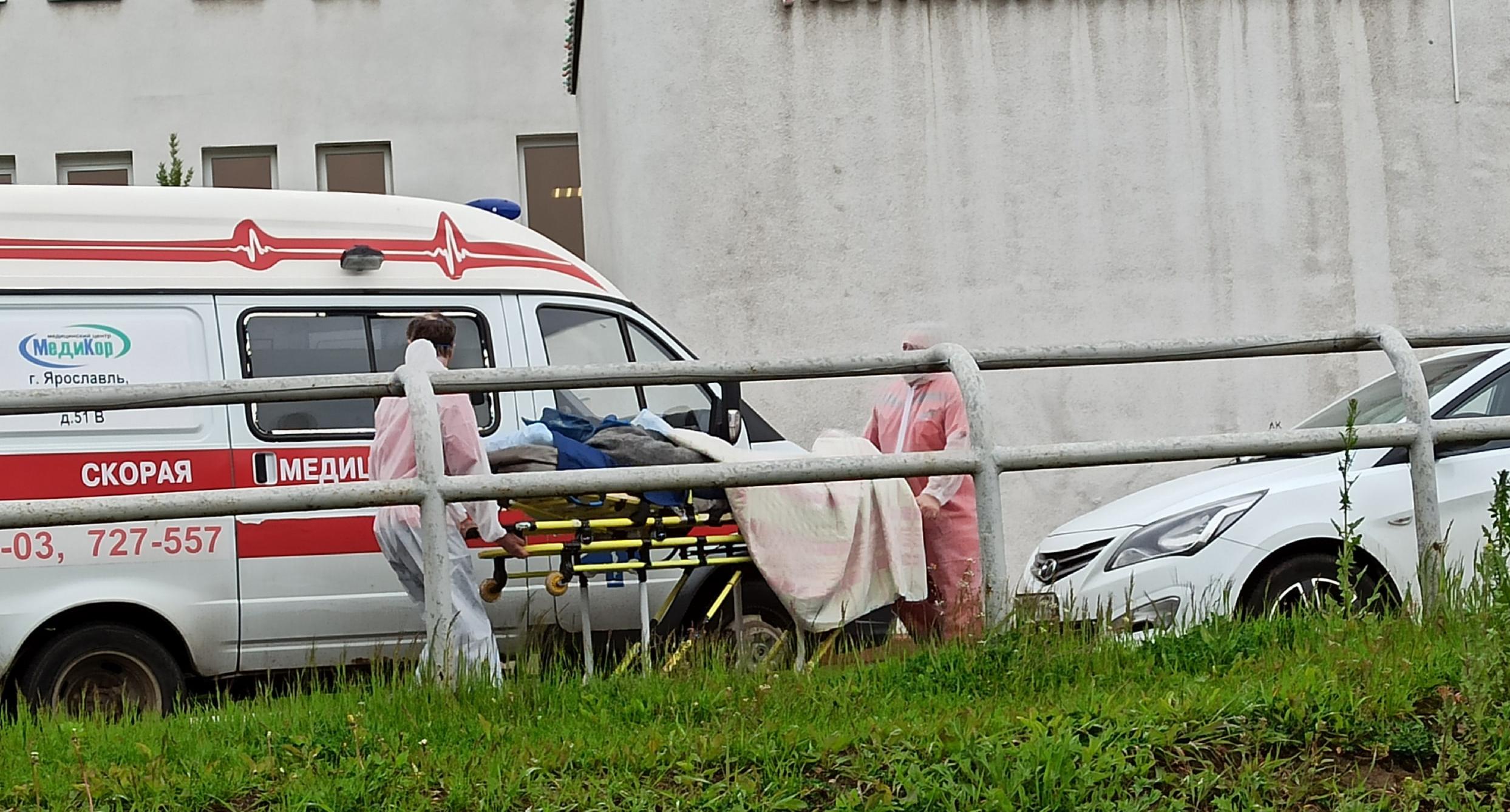  "У умирающего от ковида деда украли нательный крест": ярославна о ЧП в реанимации