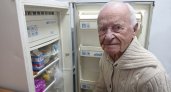 Измотанный коммунальными платежами ярославец показал пустой холодильник