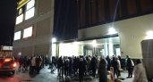 Толпы ярославцев эвакуировали из ТЦ "Аура"