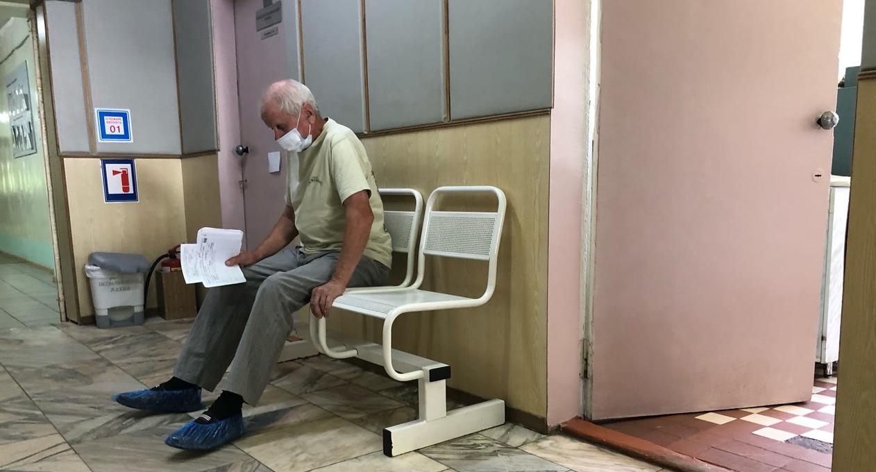 12 смертей за выходные: пандемия коронавируса продолжает уносить жизни ярославцев