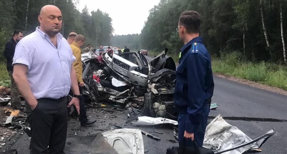 Четверо погибли, малыш в реанимации: подробности жуткого ДТП в Ярославской области