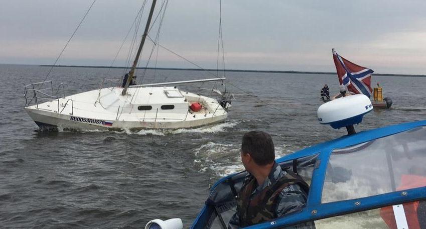 В Ярославской области яхта с людьми потерпела бедствие