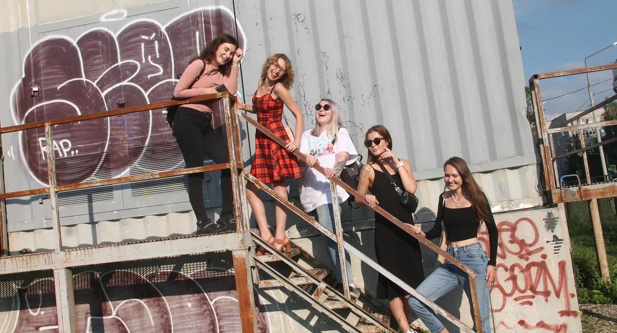 Алкоголь и секс: способы снять стресс по знакам зодиака