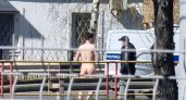 В Ярославле на улице голый мужчина обескуражил полицию