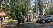 В центре Ярославля асфальт рухнул прямо с иномаркой