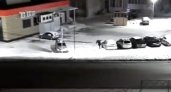 "Сыграла зависть": разъяренный ярославец разнес парковку с авто