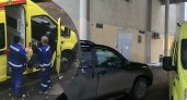 Скорой не проехать: ярославцы осудили водителя иномарки за парковку у приёмного покоя 