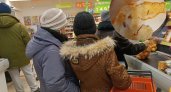 Ярославна купила в магазине мандарины с червями