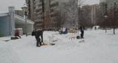 Сиюминутно убрать не получится: мэр Ярославля назвал дату уборки снега в городе