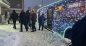"Дед Мороз метался по салону": в Ярославле сломался новогодний автобус