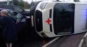  "Там была женщина с инфарктом": ярославцы спасали пассажиров перевернувшейся скорой