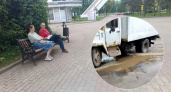 Жители Дзержинского района жалуются на невозможность подъехать к дому из-за разбитых дорог