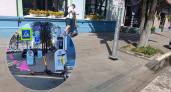 Ярославцы возмущены припаркованным на пешеходных переходах самокатам