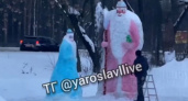 Ярославец слепил двухметровые снежные скульптуры Деда Мороза и Снегурочки