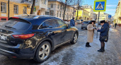 У многодетной матери в Ярославле арестовали иномарку INFINITI