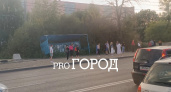 В Ярославле автобусную остановку бросили в крапиву