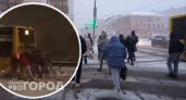 Из-за метелей в Ярославле пассажиры толкали автобус, и Нефтестрой остался без света