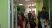 Мамы занимают очередь с семи утра: репортаж из детской поликлиники Ярославля  