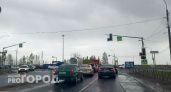 Из-за сломанного светофора чиновники два дня футболят ярославцев