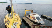 В Рыбинском море спасли дрейфующего на катере дедушку: "В руке застряли рыболовные крючки"