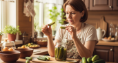 Почему мы неверно маринуем огурцы: 3 ошибки портят вкус. Мягкие, "как ватные", не хрустят, без аромата - кислые и все. Про предрассудки