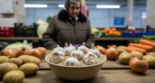 Лук и чеснок остаются свежими полгода: секретный метод хранения, который забыли даже бабушки