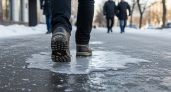 3 капли на каблук — и лёд больше не враг: простой трюк для уверенной зимней ходьбы