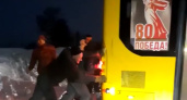 В Ярославском районе жители сами выталкивали автобус   