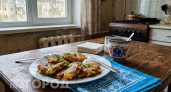 Просто натираю колбасу на терке, и вкусный завтрак готов: научила всех подруг