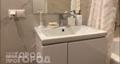 Забудьте про громоздкие тумбы в ванной: вот стильная альтернатива 2026 года для визуальной легкости дома