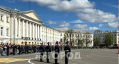 Как Ярославль празднует День Победы: «Катюша», портреты героев и слёзы на трибунах