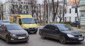 ГАИ поставила точку: что делать, если стоите на красном, а сзади скорая с мигалкой — рисковать штрафом или жизнью пациента