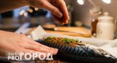 Больше не трачусь на дорогую рыбу: запекаю бюджетную скумбрию в сливках и получаю деликатес не хуже семги