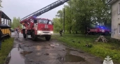  35 человек спасены из горящего дома в Рыбинске: пожар охватил кровлю многоэтажки