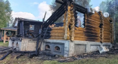 Под Угличем дом в 450 квадратов горел шесть часов из-за замыкания