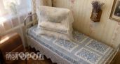 Запрет садиться на заправленную кровать в СССР: скрытая причина этой странной привычки наших родителей