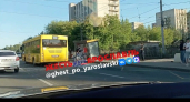 На проспекте Октября автобус и Toyota устроили ДТП: пострадал подросток у остановки
