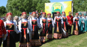 В селе Середа прошел праздник «Крошиха» с созданием «Крошилова покрывала»