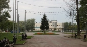 «Газоны убитые, плитка разваливается»: ярославцы пожаловались на парк 30‑летия Победы, мэрия обещает довести благоустройство до конца