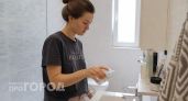 Заливаю 100 грамм в раковину на ночь: сантехник подсказал трюк, от которого трубы очищаются до блеска сами