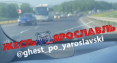 На въезде в Ярославскую область образовалась огромная пробка на трассе М‑8