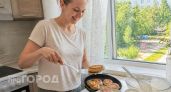 Справится даже самый ленивый: готовлю пышные пирожки-пятиминутки на сковороде