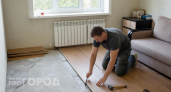 Хватит отправлять обрезки ламината в мусорный бак: показываю пять интерьерных решений для стильного дома