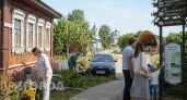 Миллионер выкупил заброшенную деревню в глубинке: показываю как теперь живут люди в этом месте