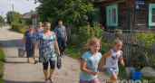Прошла по селу и собрала 5 доказательства того, что деревню из деревенских не искоренить никогда