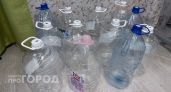 Неожиданно нашла применение обычным пластиковым бутылкам: теперь экономлю на покупных органайзерах