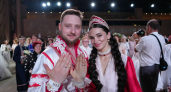 Сразу 150 свадеб в один день: история пары из Углича, приехавшей в Москву за особенной церемонией